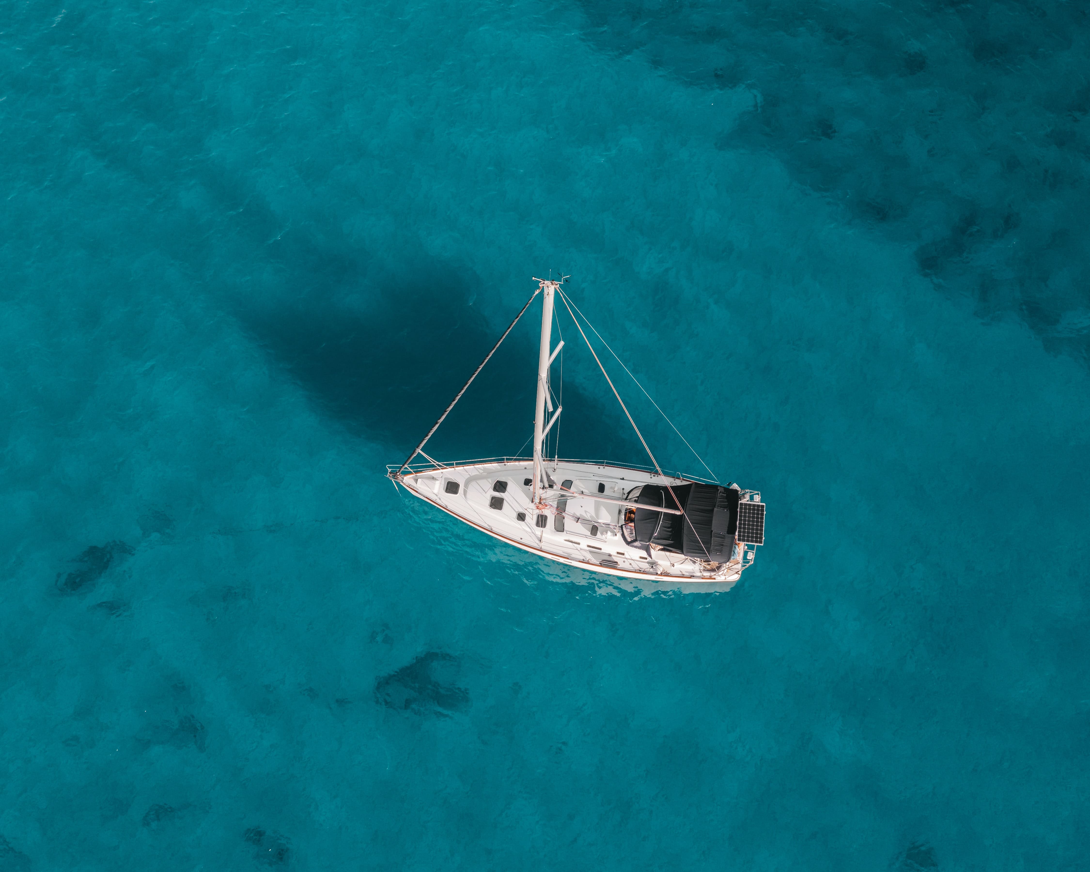 Tulum catamarán rentals; catamaran air shot